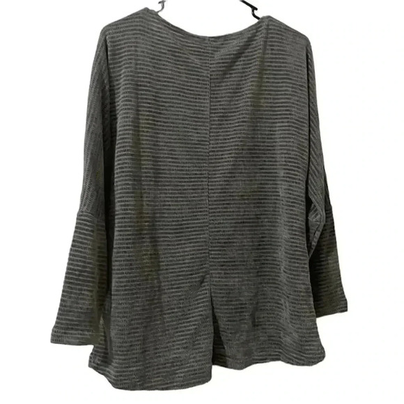 Status by Chenault Sweater Size L  - Picture 6 of 6